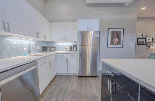 Downtown Boston Apartment | Designer Lux 4 bed Loft Steps to the State House