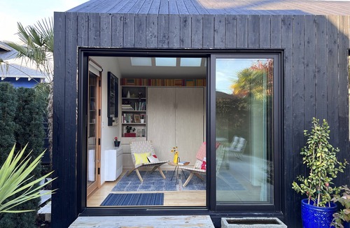 Hollywood District Cottage | Designer Owned Suite in Historic Hollywood District