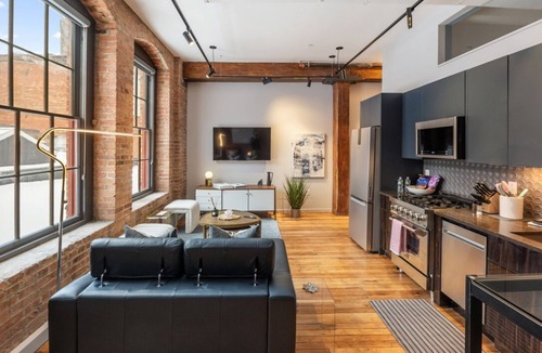 Downtown Syracuse Apartment | Designer's Best 2BR, 2BA Loft - Prime Armory Square Location Downtown Syracuse