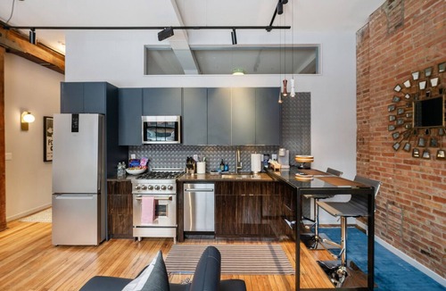 Downtown Syracuse Apartment | Designer's Best 2BR, 2BA Loft - Prime Armory Square Location Downtown Syracuse