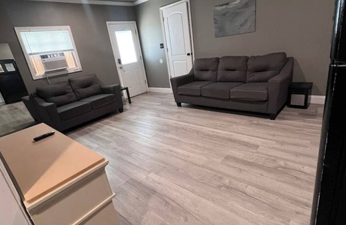 Alexandria Apartment | Designer shower/1beds/airport/coliseum/hospital