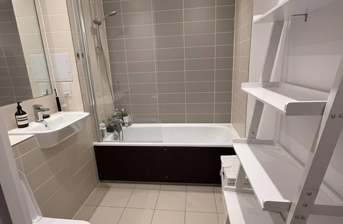 Livesey Apartment | Designer Skyline Apartment