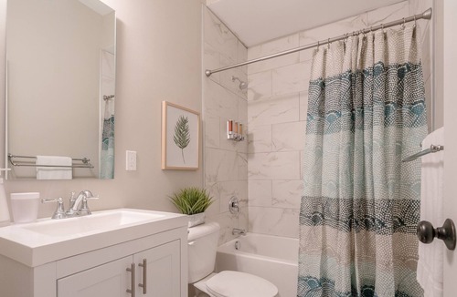 Benton Park House | Designer Townhome 1 of 2 | LEFT SIDE | JZ Vacation Rentals