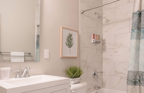 Benton Park House | Designer Townhome 1 of 2 | LEFT SIDE | JZ Vacation Rentals