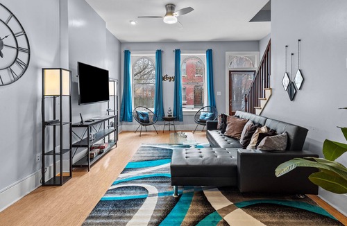 Benton Park House | Designer Townhome 1 of 3 | JZ Vacation Rentals