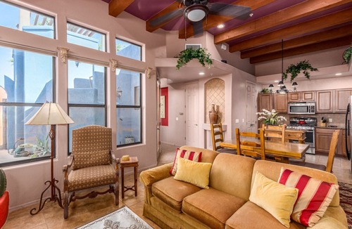 Tubac Condo | Designer Tubac AZ townhome - Panoramic Mountain Views