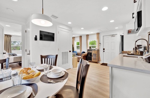 Parker Ridge House | Designers spot - No Extra Fees - Palm Wave Says