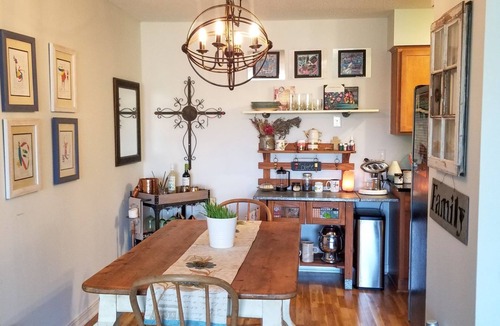 Linden Hills Condo | Desirable Linden Hills Condo