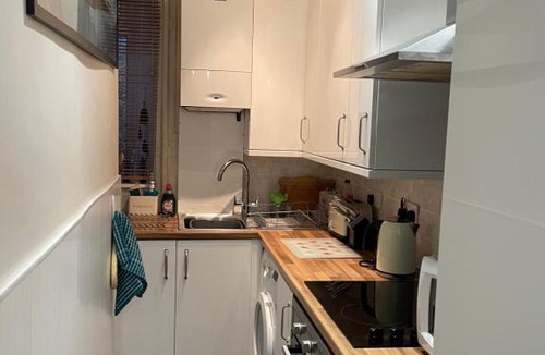 Central Aberdeen Apartment | Deskford House