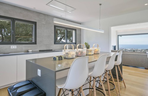 Cabrils House | DESMAIS design house and breathtaking views