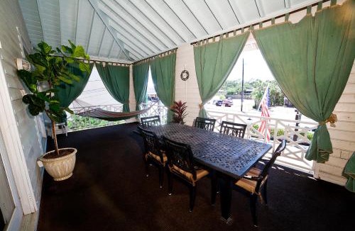 Tybee Island Bed & Breakfast | DeSoto Beach Bed and Breakfast