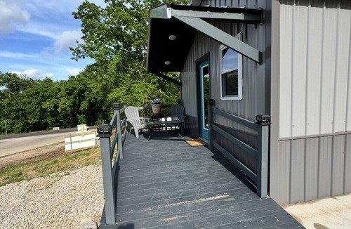 Eminence Cabin | Desperado Town Cabin