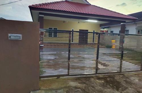 Kampung Aman House | DeStay Taiping