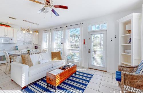 Destin Apartment | Destiny Beach Villa #6B