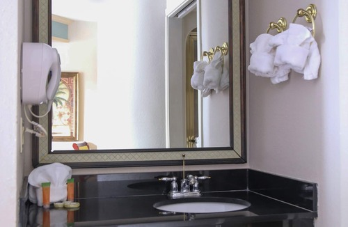 West Kissimmee Hotel | Destiny Palms Hotel Maingate West