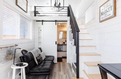 Apple Valley House | Destiny