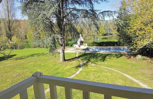 Saint-Jacques-des-Guerets House | Detached country house with pool and riverfront
