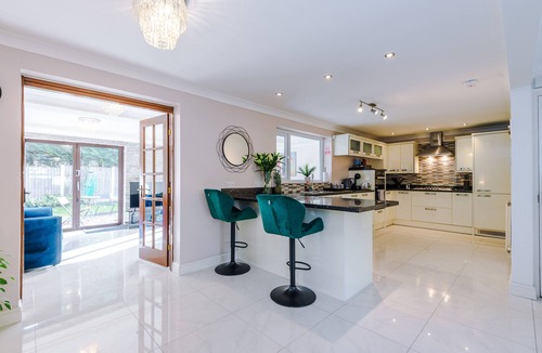 Ellenbrook House | Detached 5 bed property