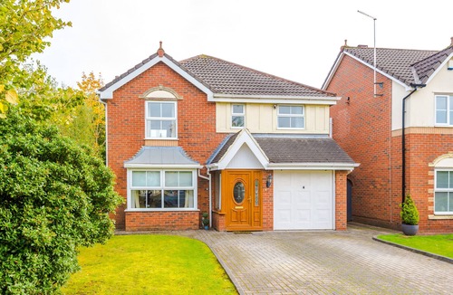 Ellenbrook House | Detached 5 bed property