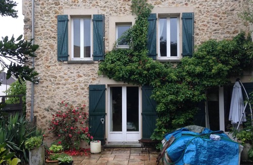 Les Alluets-le-Roi Apartment | Detached apartment 35m2 village center (78)