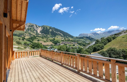 Saint-Jean-d'Arves Ski Chalet | Detached chalet, terrace, mountain view
