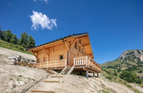 Saint-Jean-d'Arves Ski Chalet | Detached chalet, terrace, mountain view