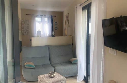 Montaud House | Detached cottage, 33 m² living area