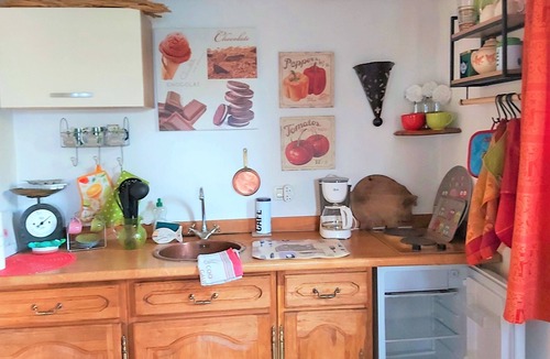 Roquebrune-Cap-Martin Cottage | Detached cottage on property with private Jacuzzi and shared pool