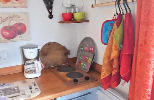 Roquebrune-Cap-Martin Cottage | Detached cottage on property with private Jacuzzi and shared pool