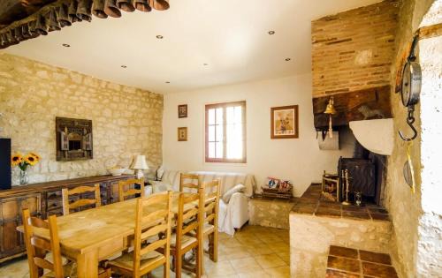 Saint-Aubin-de-Cadelech House | Detached rural Barn with private pool