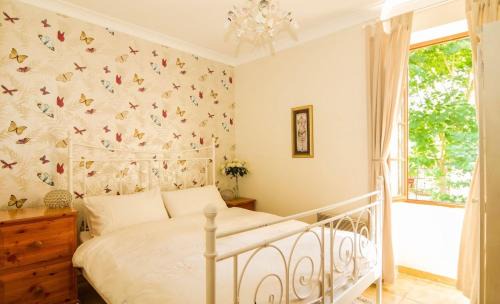 Saint-Aubin-de-Cadelech House | Detached rural Barn with private pool