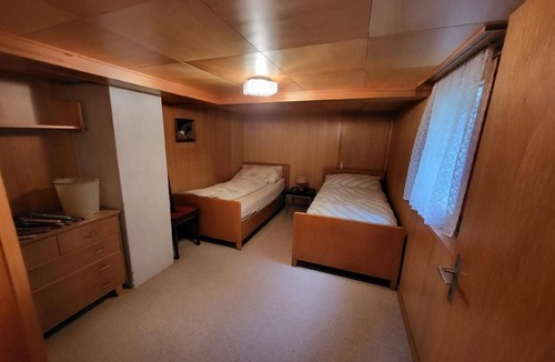 Engi Other | Detached holiday home in recreational area
