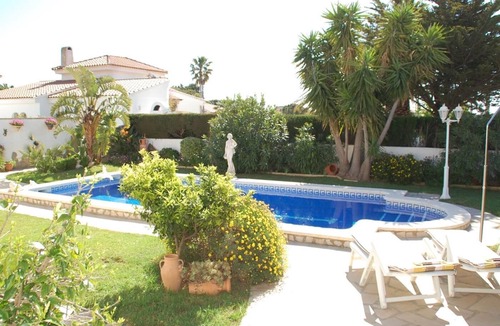 Miami Platja House | Detached house with private pool in the center of Miami Platja!