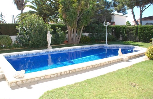 Miami Platja House | Detached house with private pool in the center of Miami Platja!