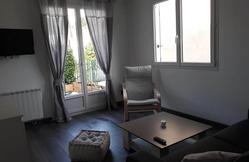 Bazolles House | Detached house at the foot of the Baye pond and the Canal du Nivernais