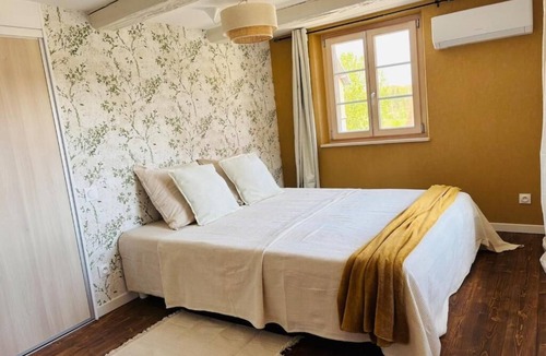 Ueberstrass House | Detached house