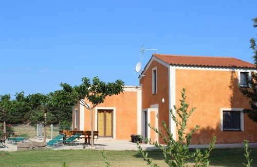 Aspiran House | Detached house in a quiet location in the countryside with swimming pool