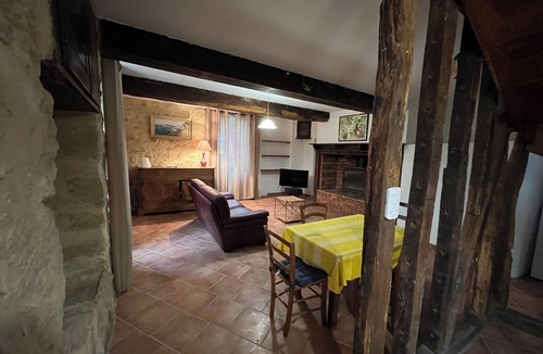 Lussan House | Detached house in the countryside