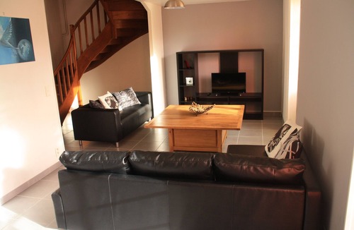 Merigny House | Detached house in the countryside with closed exterior