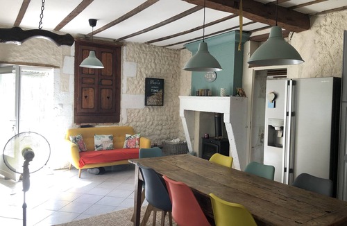 Bellon House | Detached house + private pool mins from Aubeterre