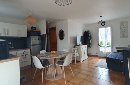 Grues House | Detached House with Garden, Pets Allowed on Request