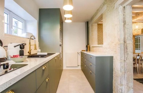 Ranville Apartment | Detached house with jacuzzi and sauna in Normandy