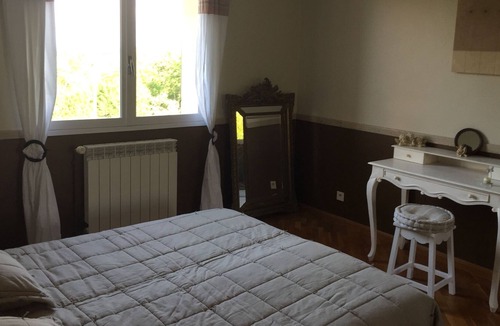 Auch House | Detached house with pool on 2640 M2 of land.