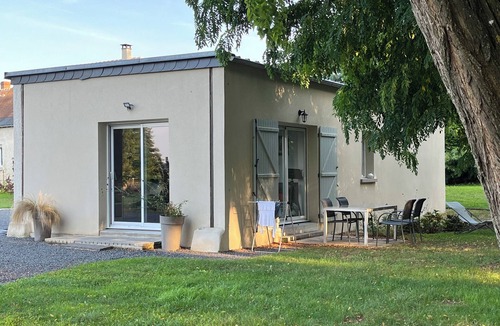 Savonnieres Cottage | Detached single-storey apartment on private property