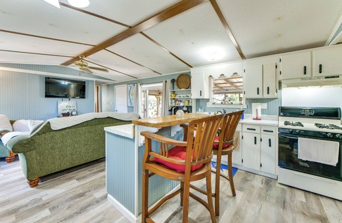Fort Gaines House | Detached Studio & Fire Pit! Georgetown Retreat