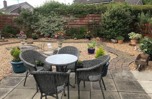 St. Andrews Apartment | Detached two bed house with off road parking.