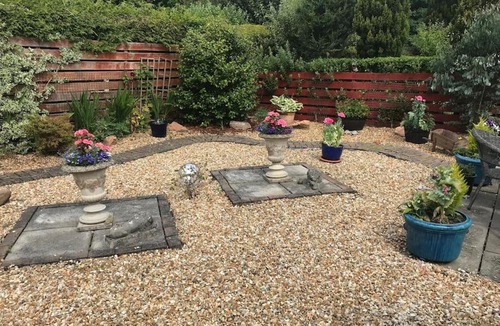 St. Andrews Apartment | Detached two bed house with off road parking.