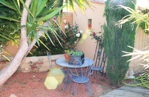 Corneilla-la-Riviere Villa | Detached villa with large garden and 10x5 swimming pool, sleeps 8.