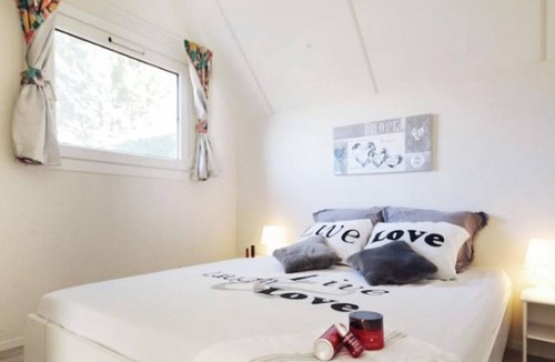 Daumazan-sur-Arize House | Detached villa on child-friendly holiday park