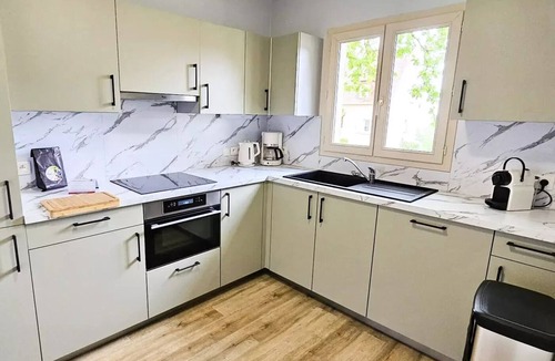 Lanzac Villa | Detached villa, 2 bathrooms, sleeps 6